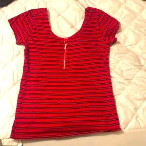 Guess striped top with zipper in the front